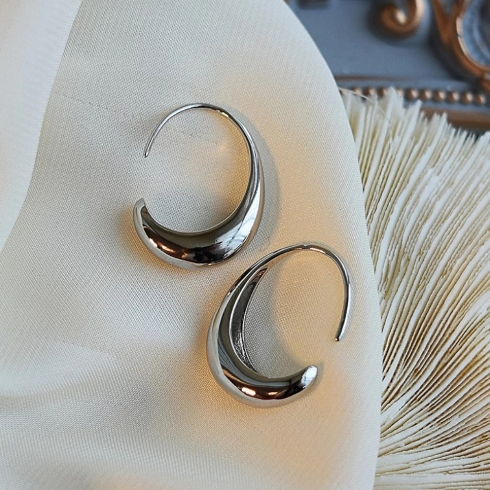 💎✨ Metal Drop Earrings - Picture 2 of 8